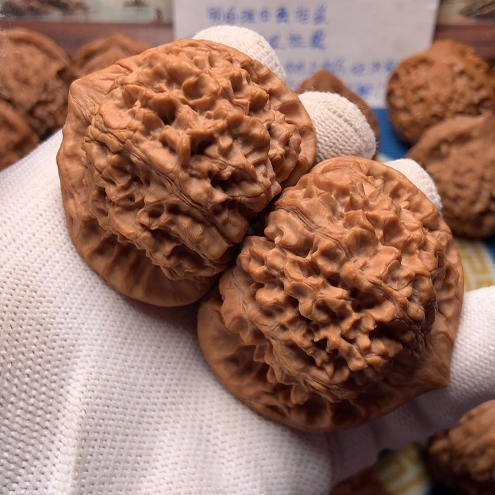 文玩核桃吊坠官帽48尺