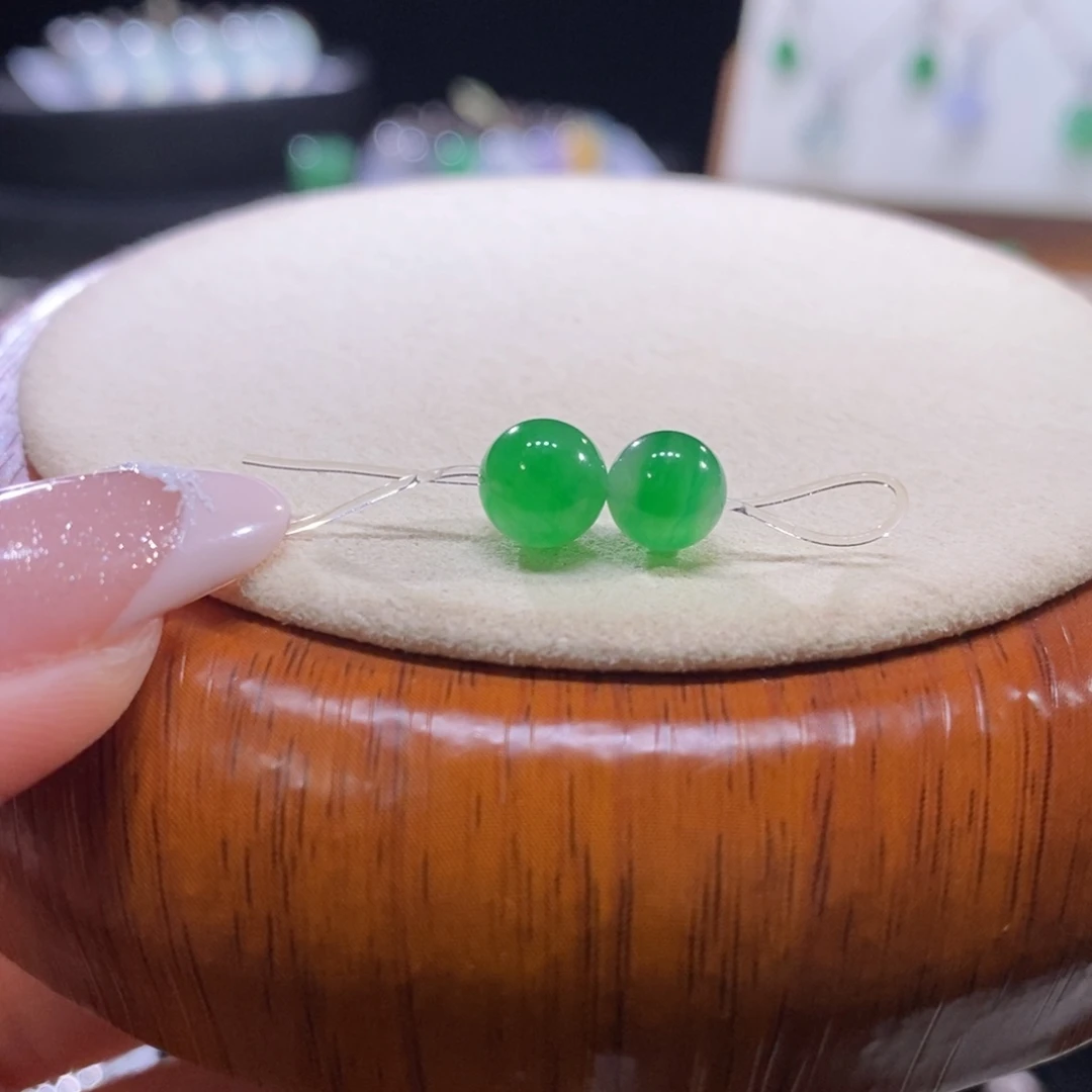 翡翠未镶嵌颈饰翡翠冰阳绿珠珠多样性发其一