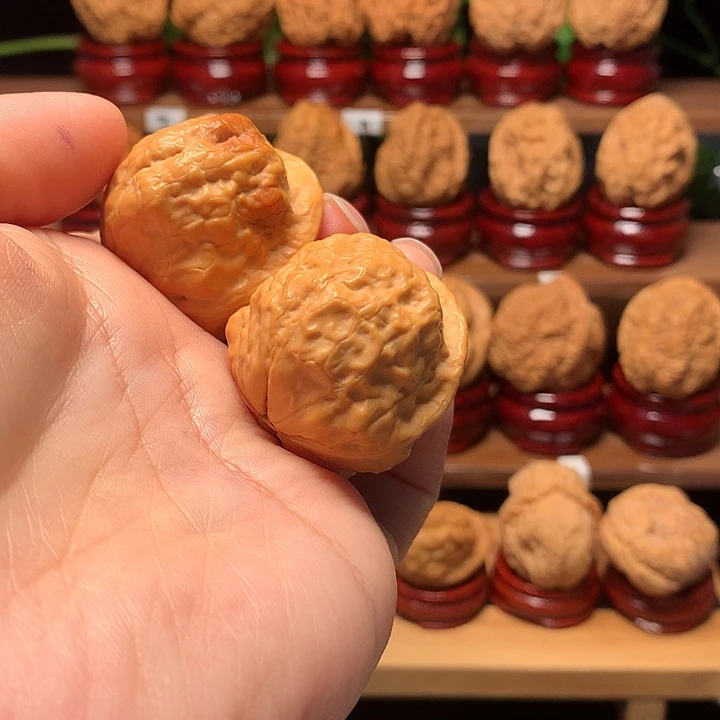 桃核吊坠鹦鹉蟾39尺寸