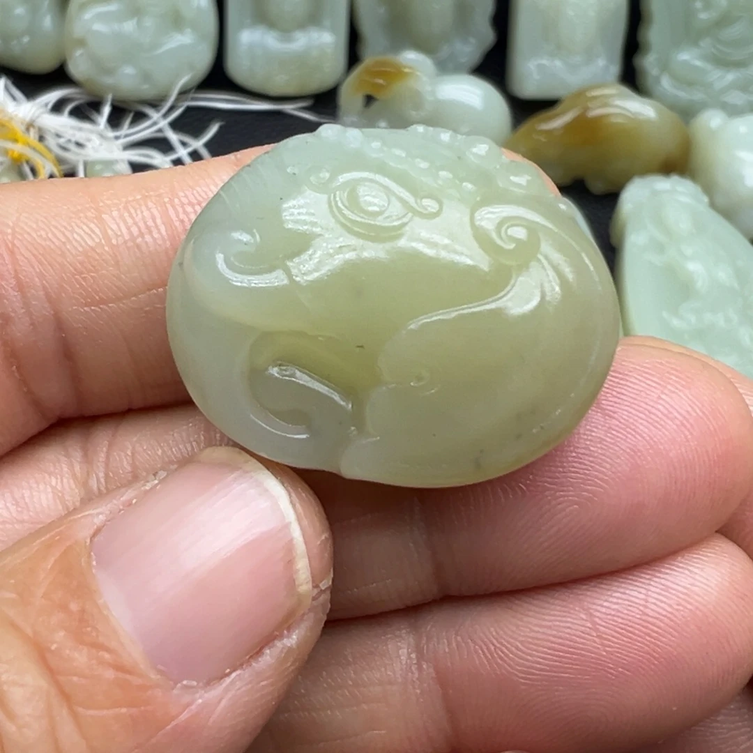 和田玉（糖玉）未镶嵌吊坠(不含链)