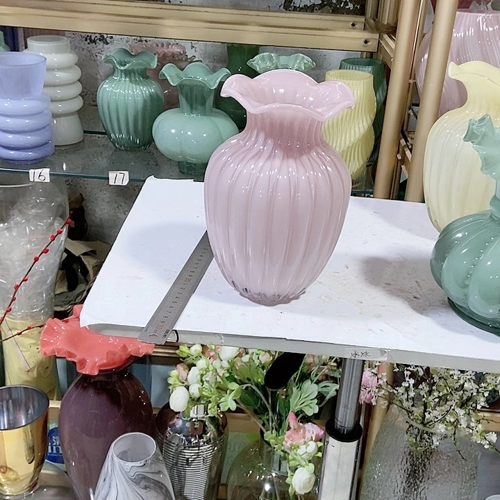 玻璃粉色花瓶097654