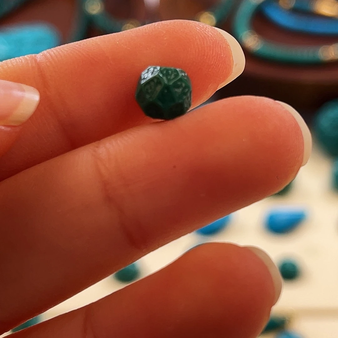 绿松石未镶嵌把件