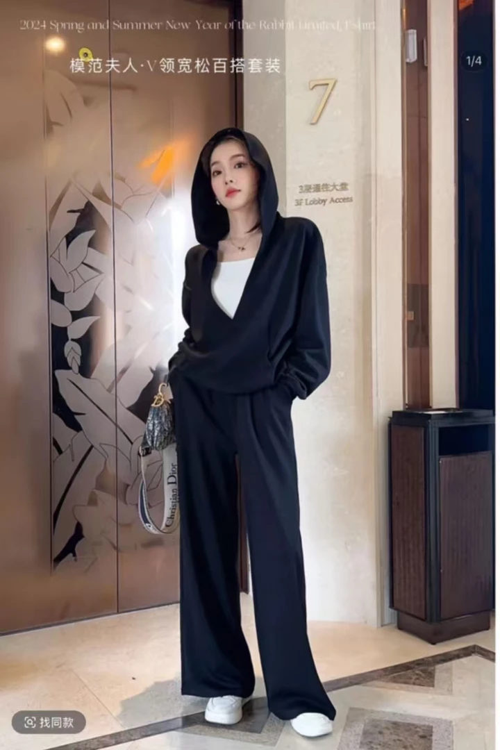 滨莉家8867【轻松出街】春款宽松连帽上衣+小吊带+阔腿裤套装