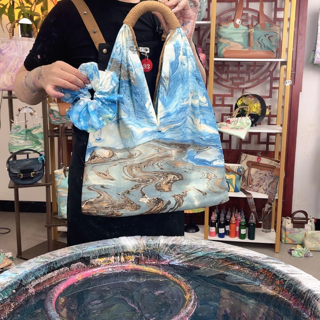 且***歌帆布93号高定不退不换
