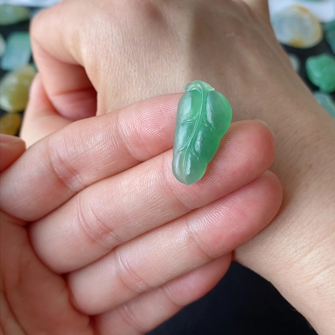 定制翡翠未镶嵌树叶