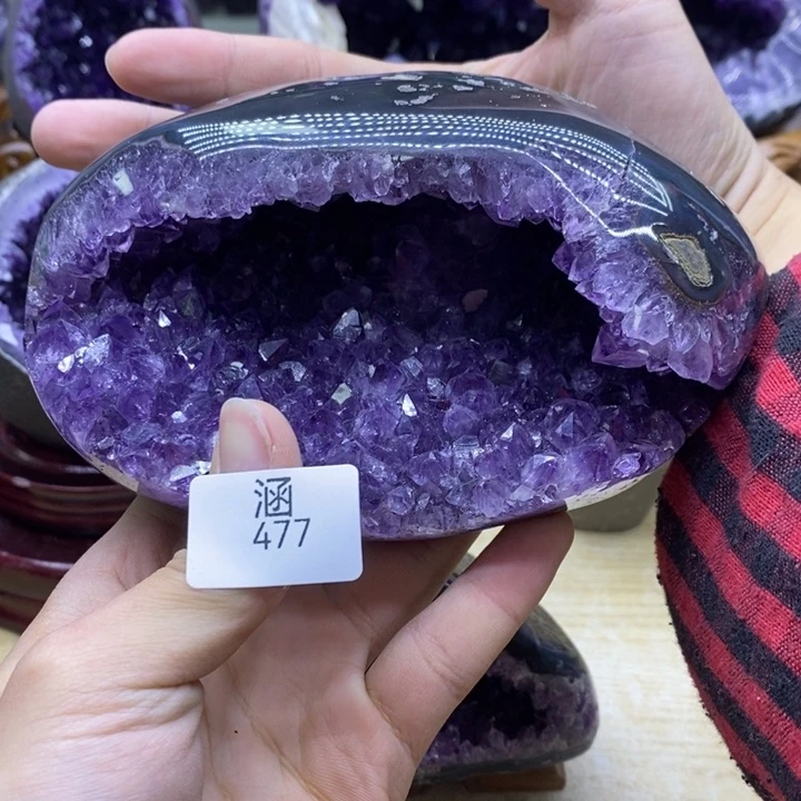 水晶大型摆件（非配饰）未镶嵌小**?