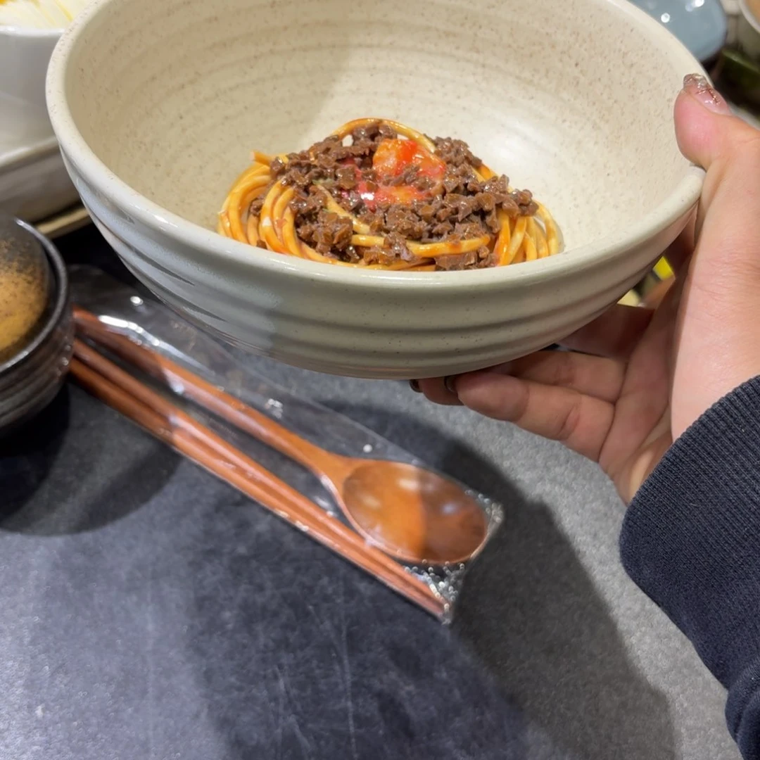 瓷阿*。两个两个两个