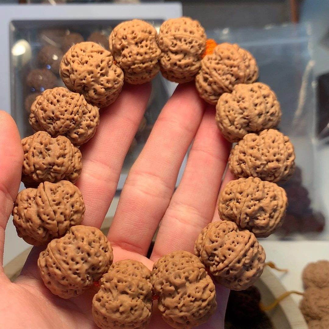 金刚菩提手串张*之25六瓣飞碟超头