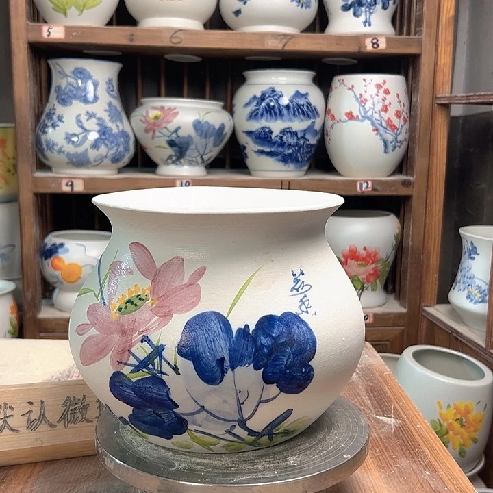 陶钱袋子青花荷花陶瓷