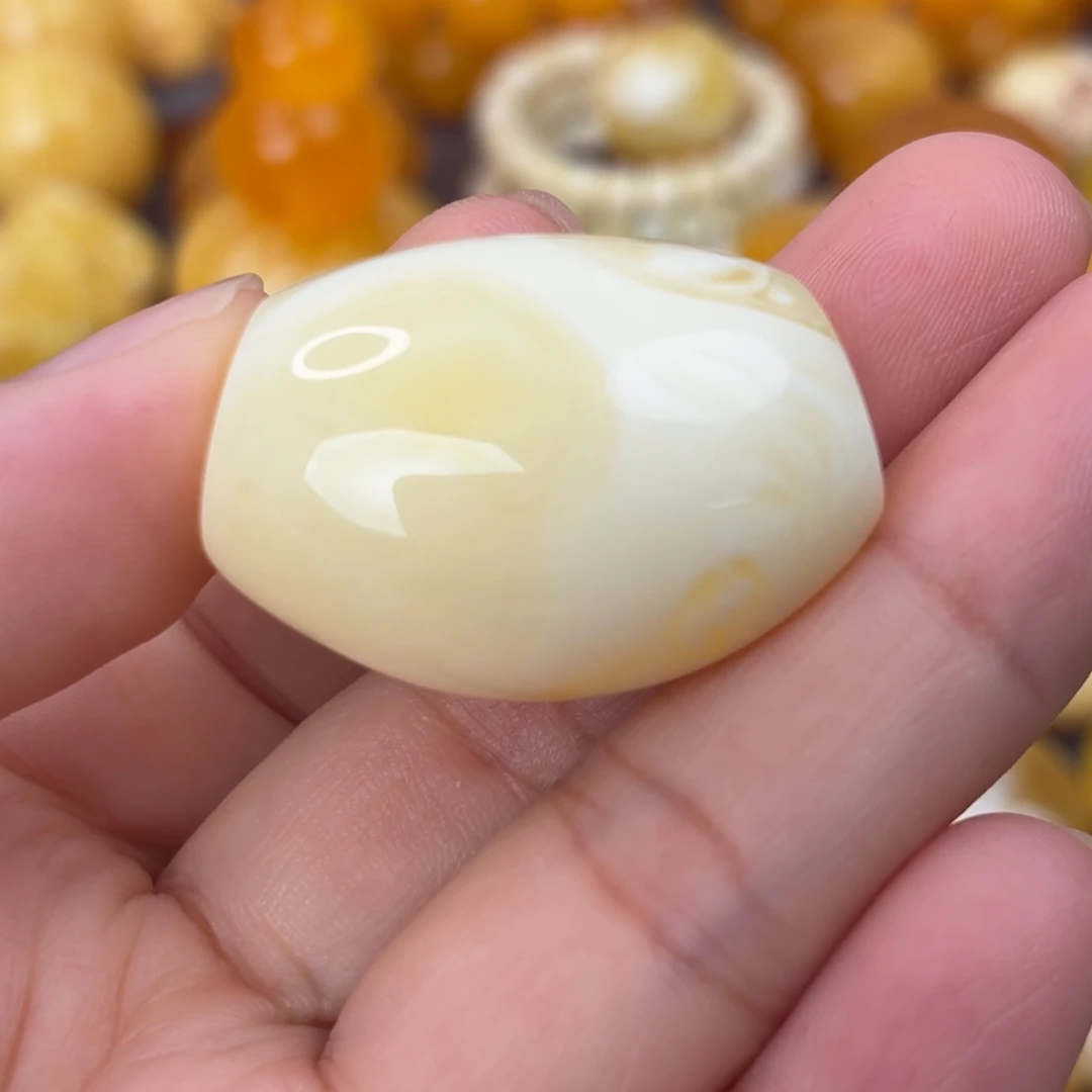 裸石蜜蜡未镶嵌瓷白马蹄