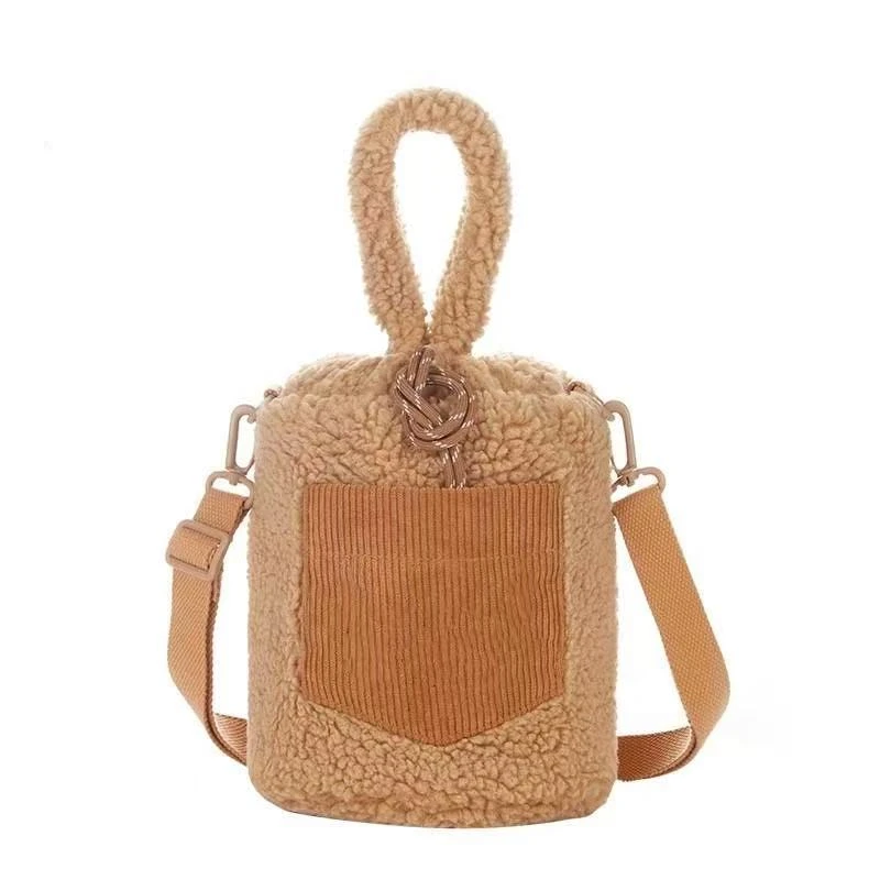 【L】版型超好的羊羔绒水桶包