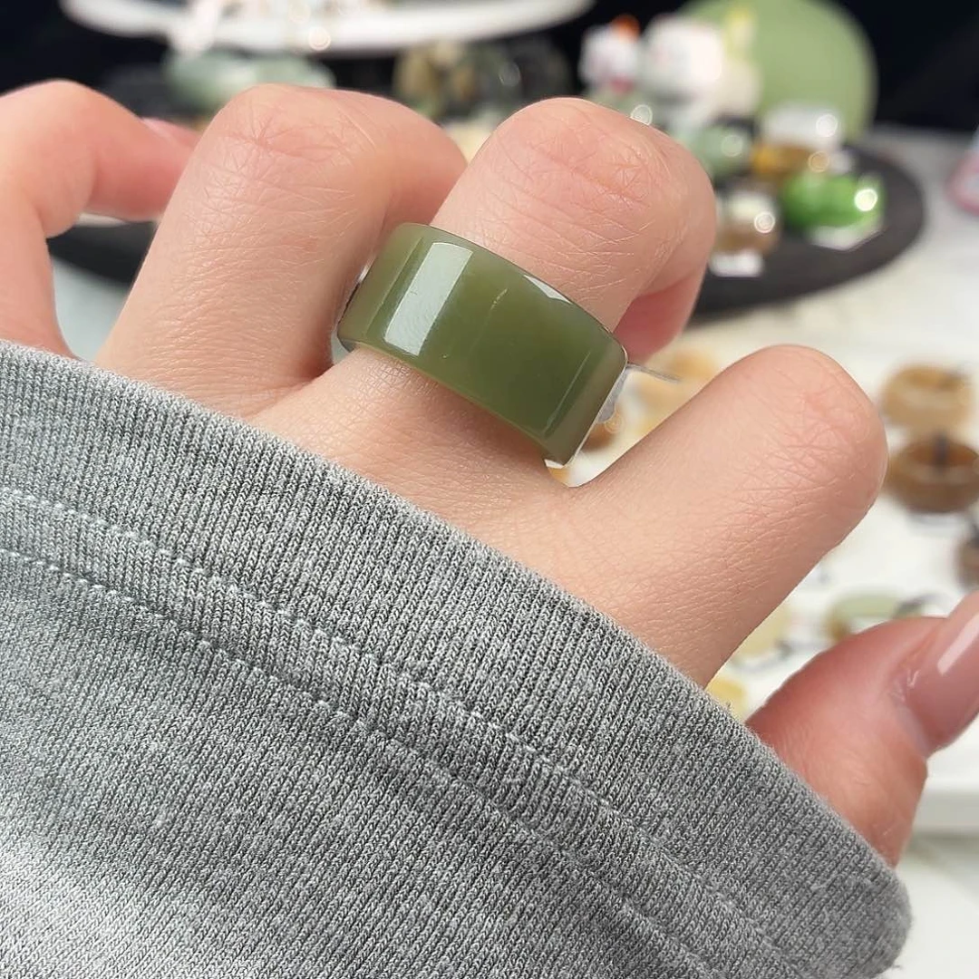 和田玉未镶嵌戒指S81果绿直切19.1