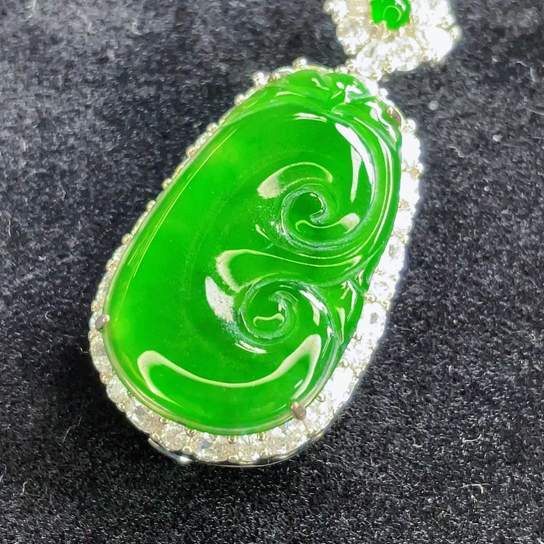 翡翠未镶嵌吊坠(不含链)