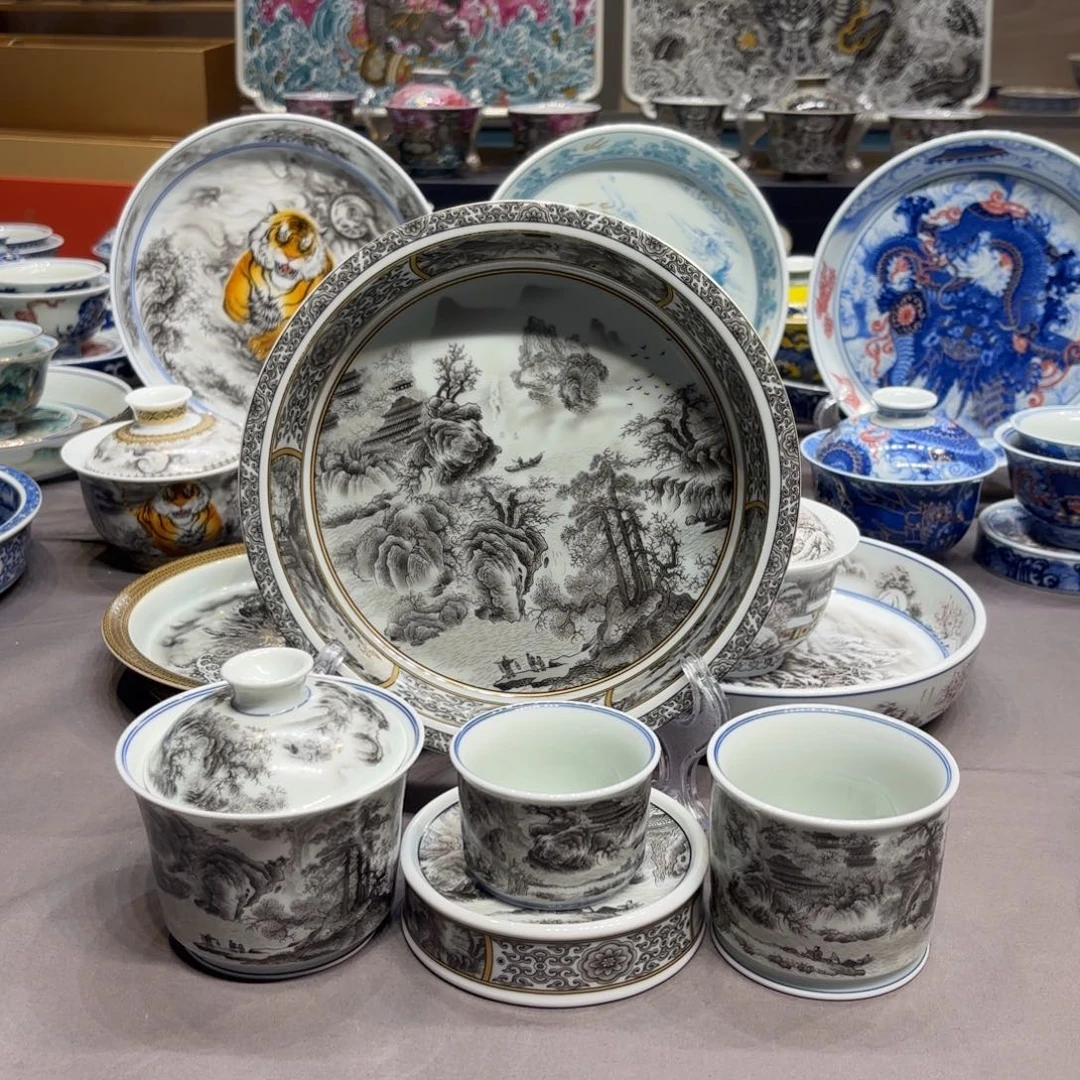 摆件景德镇陶瓷艺术展