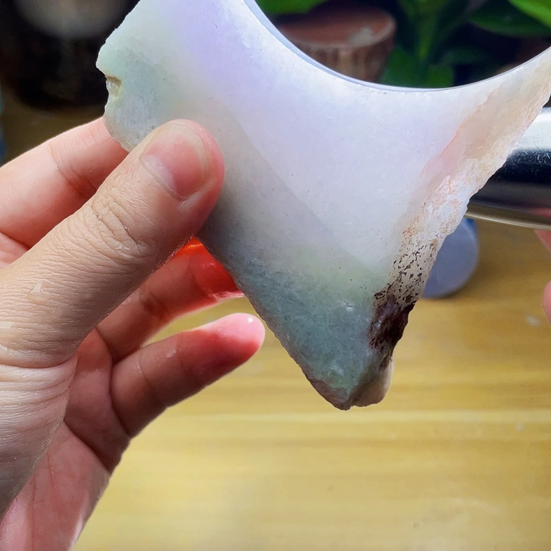 翡翠未镶嵌颈饰毛料5