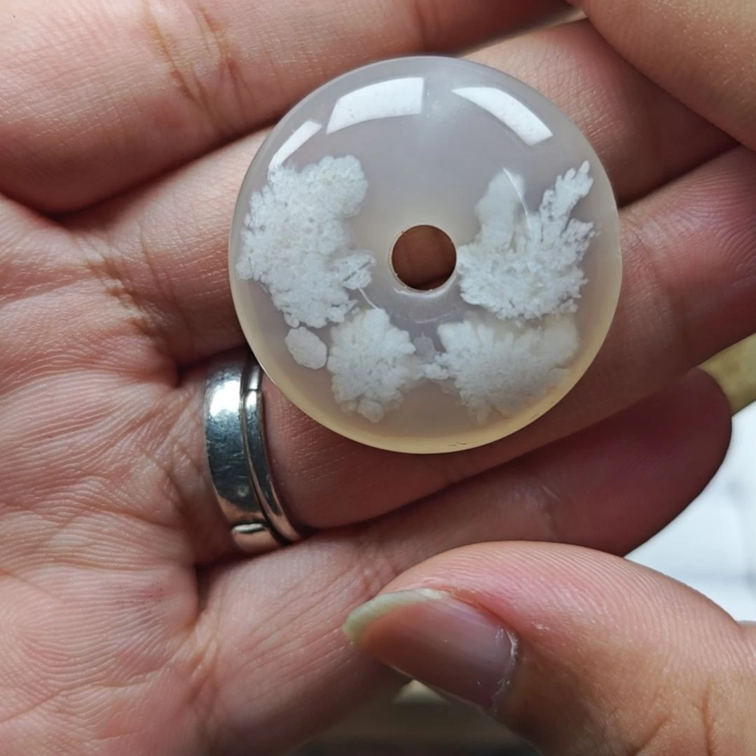 玛瑙/玉髓未镶嵌珠宝奇石