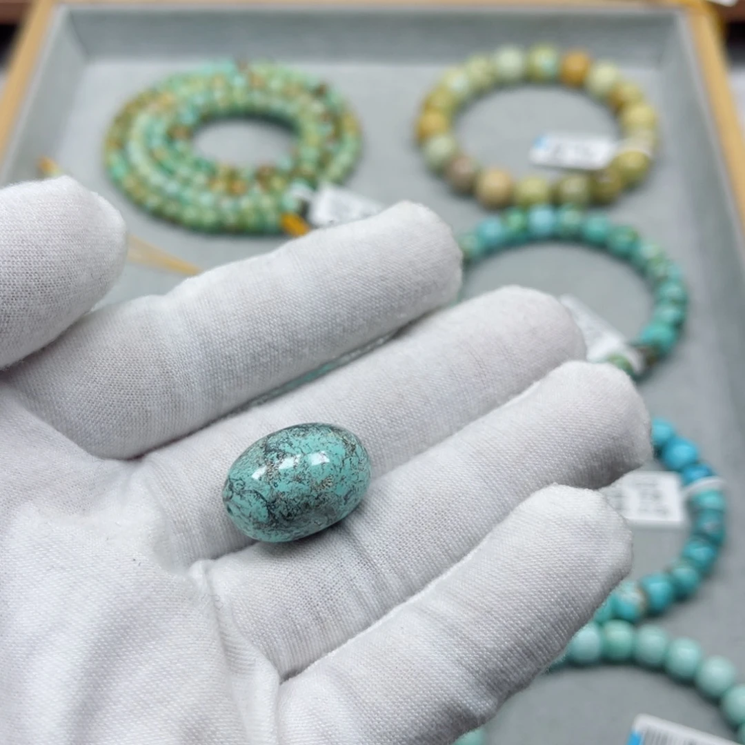 绿松石未镶嵌挂件