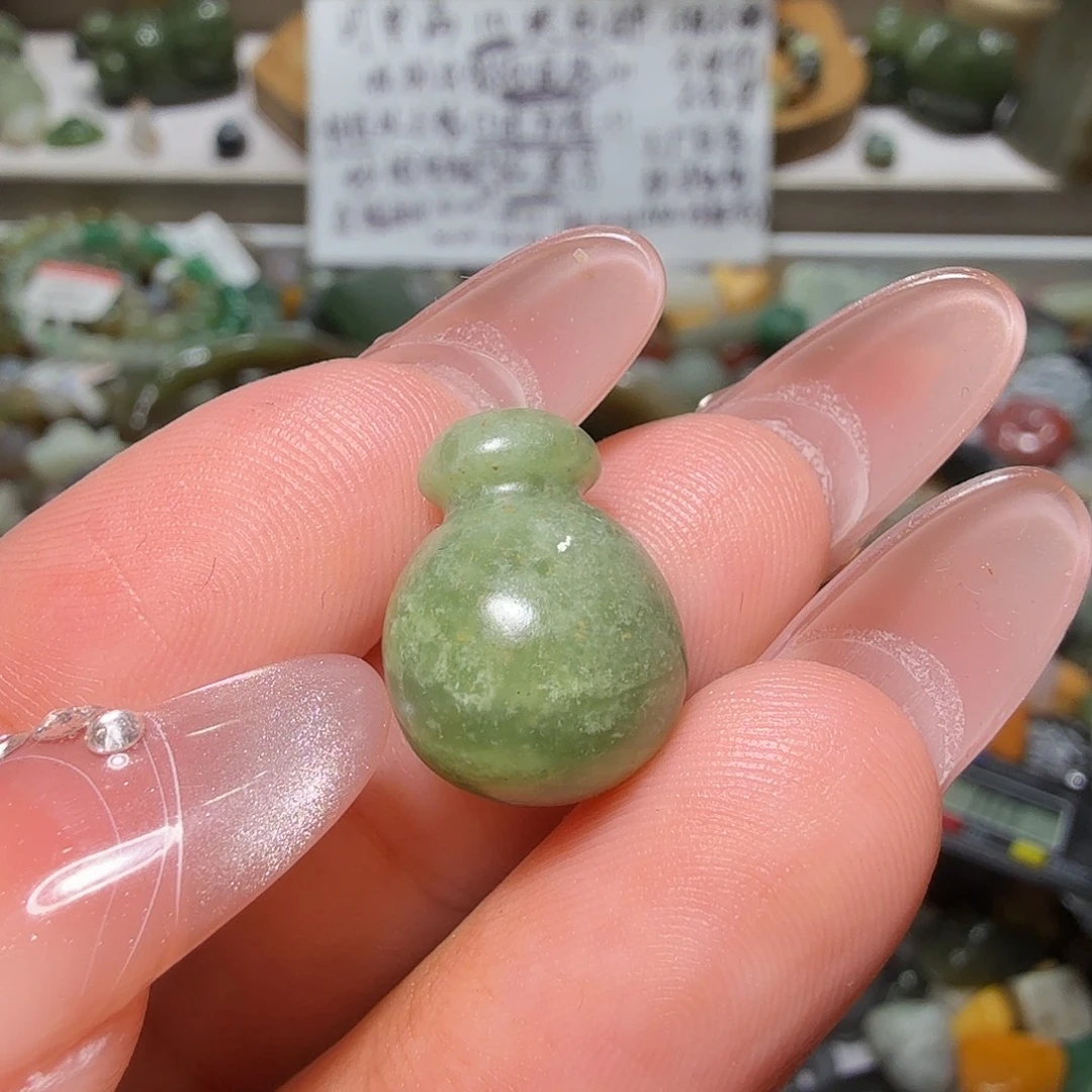 和田玉未镶嵌珠宝奇石