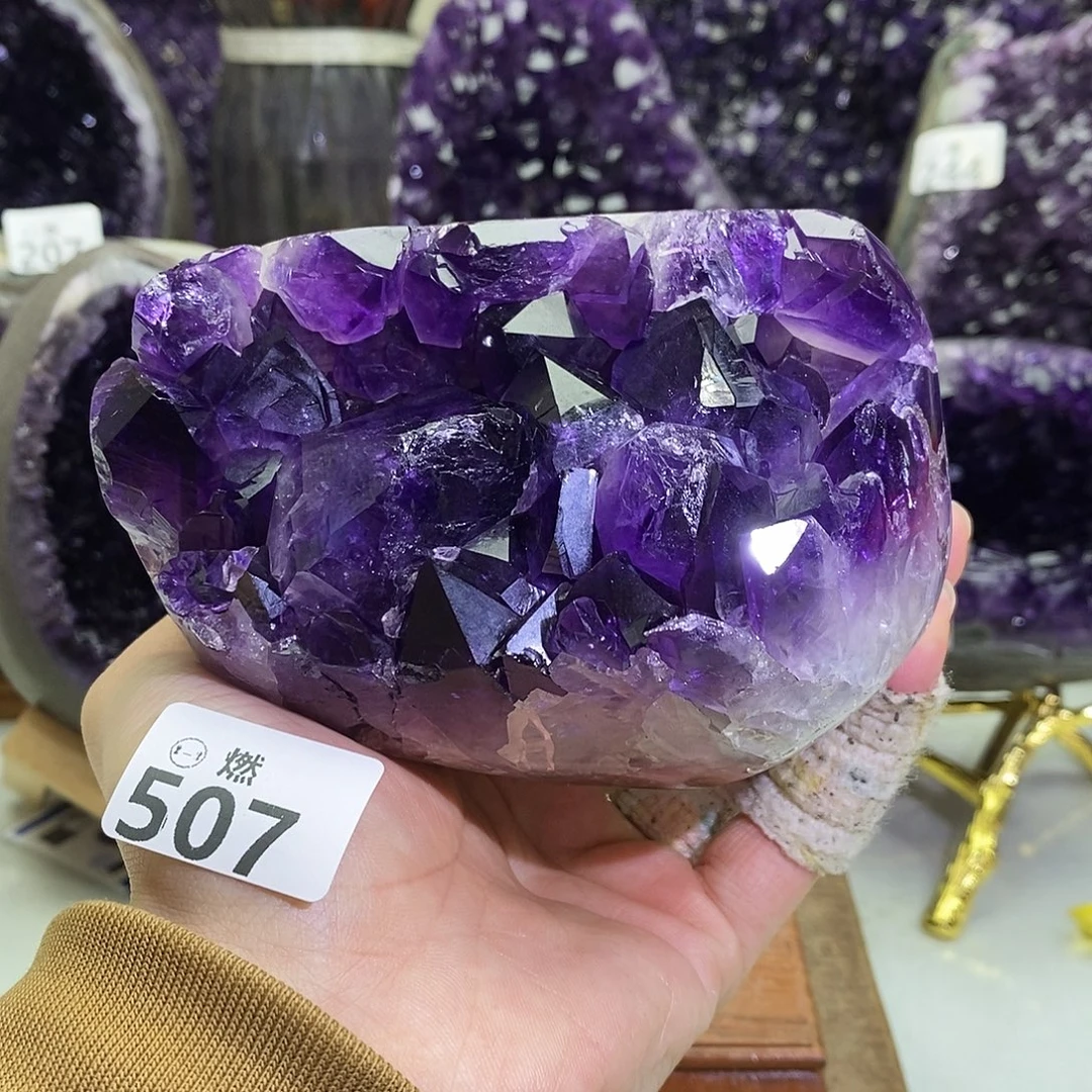 紫晶未镶嵌大型摆件（非配饰）