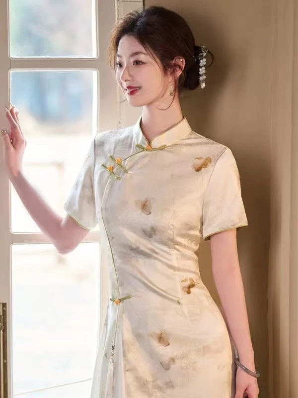 0495 浅绿 前开叉 【荷叶】 旗袍