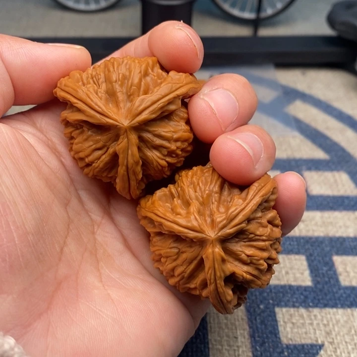 吊坠文玩核桃L***R三棱