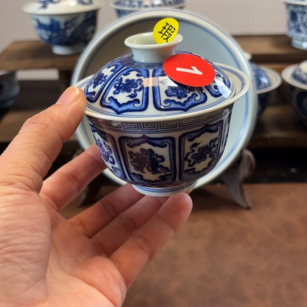 小***号景德镇纯手工手绘点工八宝盖碗