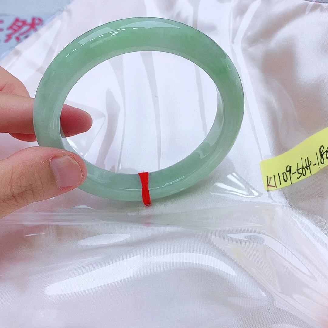 翡翠未镶嵌手镯我