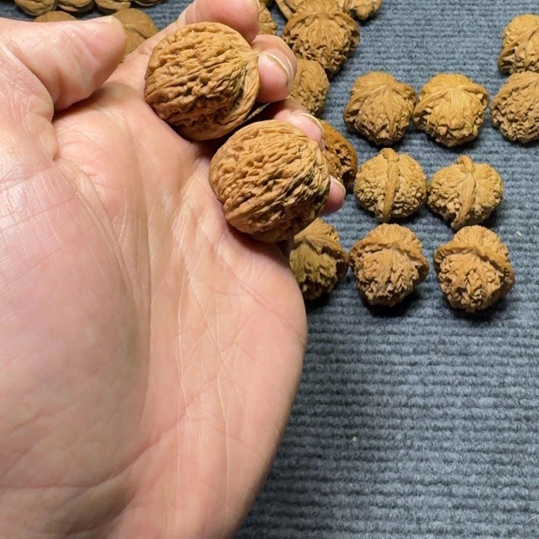 文玩核桃把件四座楼手捻31尺全品