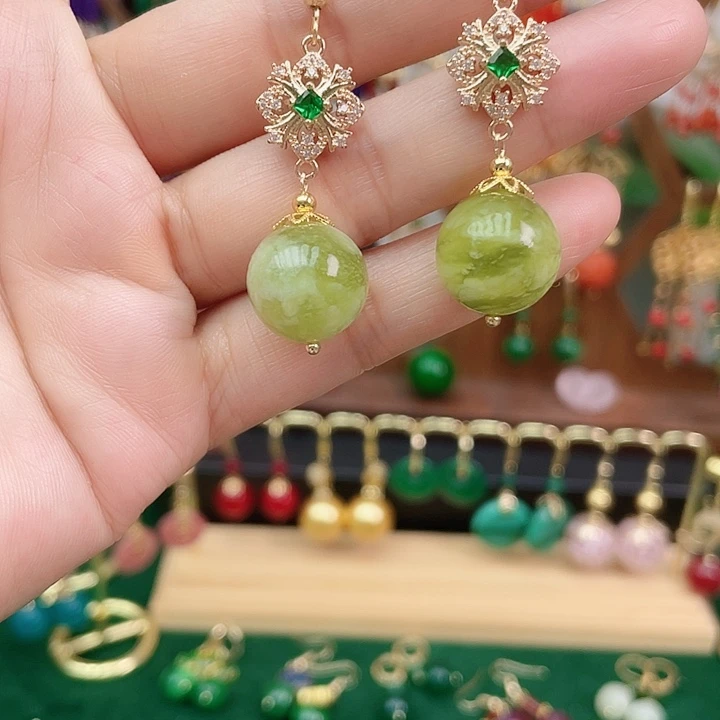 合金蛇纹石玉耳饰