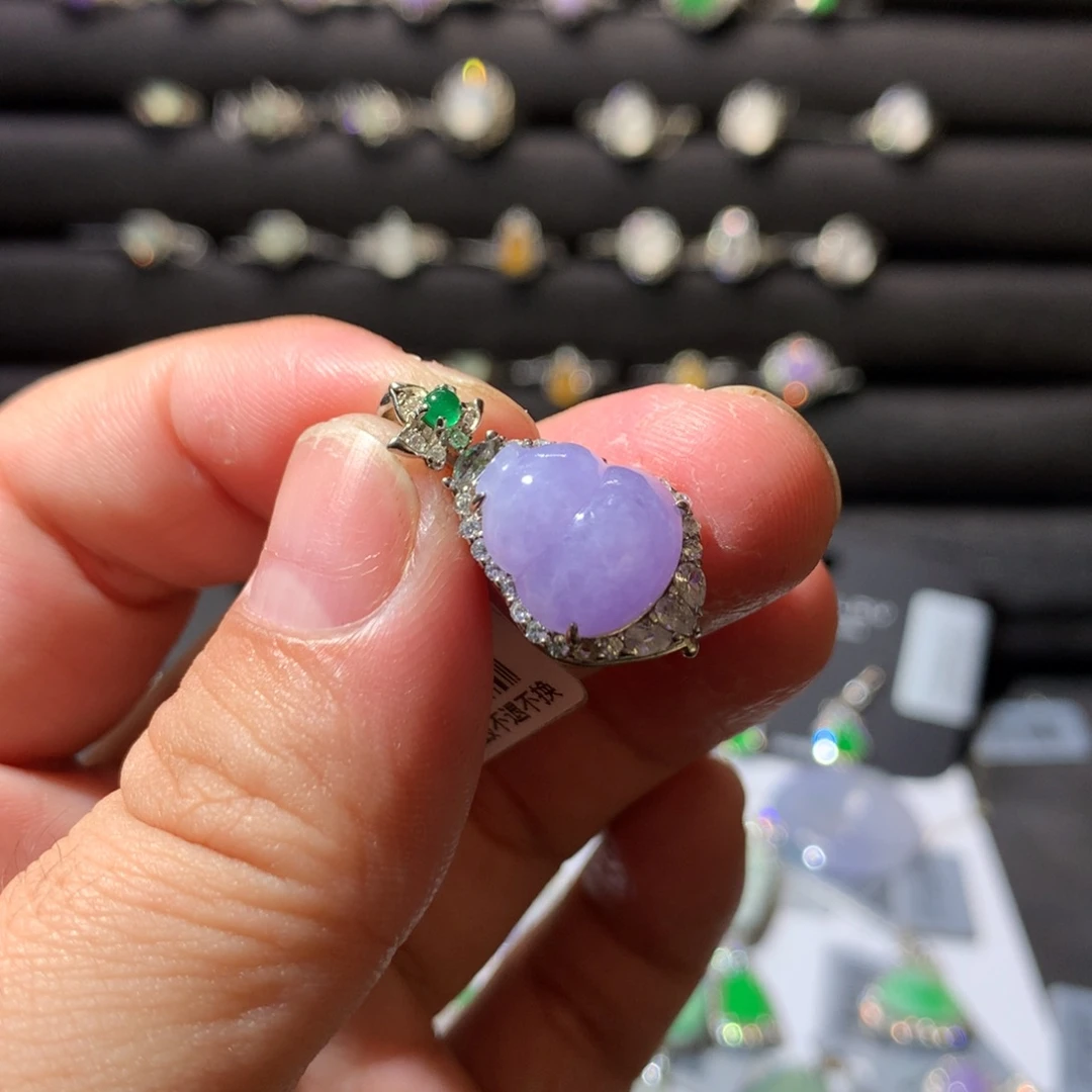 银S925镶嵌翡翠耳饰葫芦