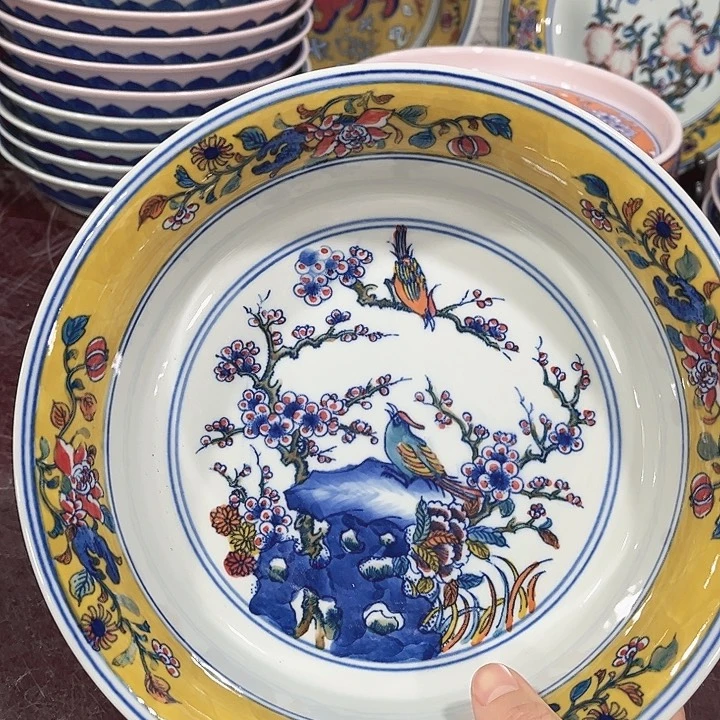 瓷片直径21厘米……绿