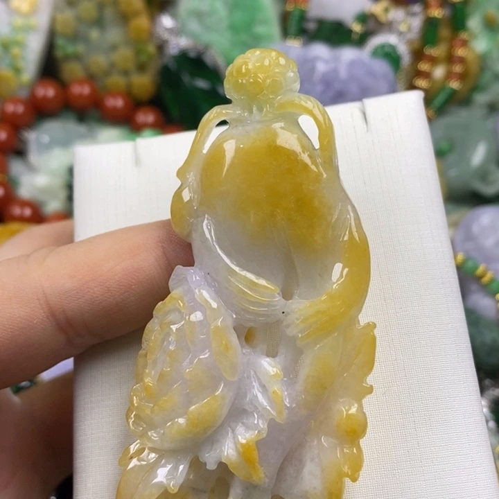 翡翠未镶嵌吊坠(赠链)