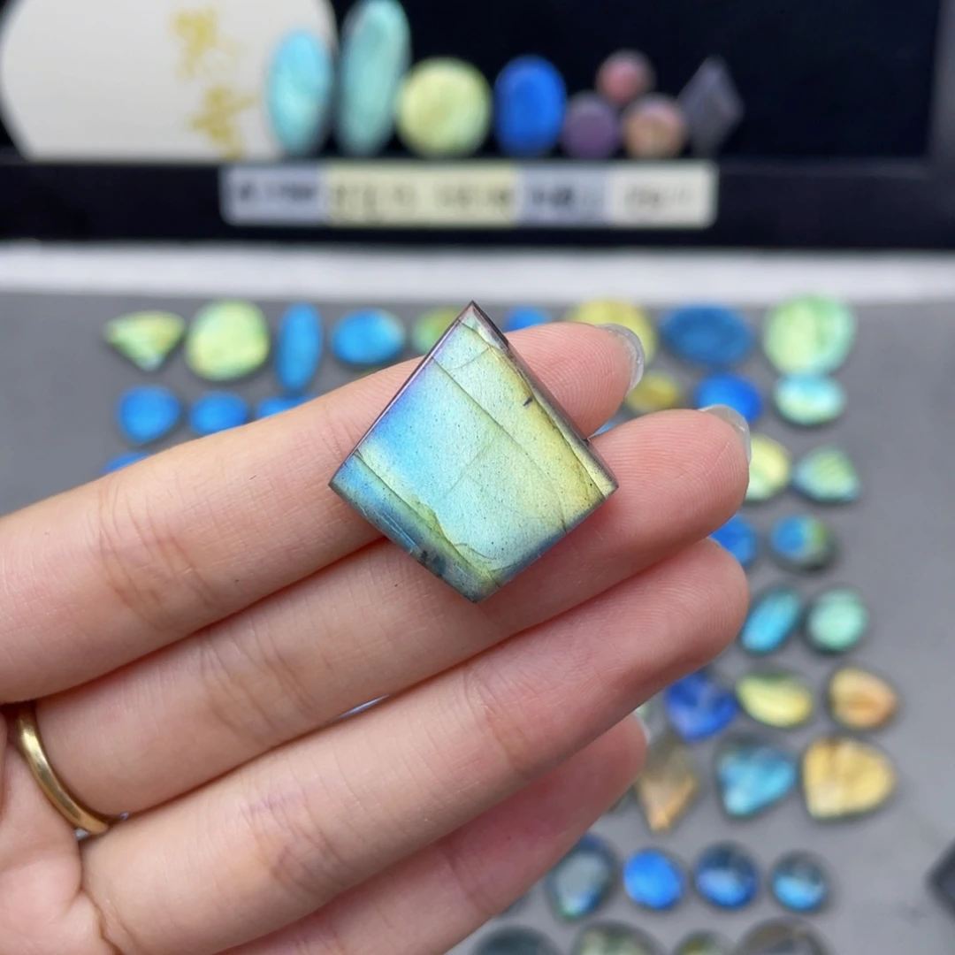 水晶珠宝半成品未镶嵌L****s
