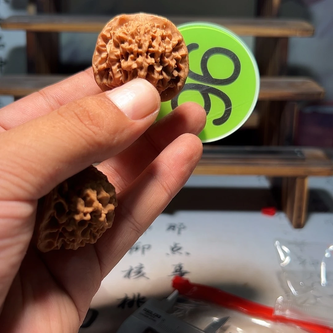 *****文玩核桃，绿色96号