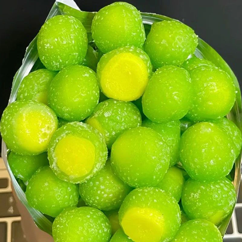 酸味雪花青柠味剥皮软糖夹心水晶酸甜果汁网红小零食芒果葡萄夹心