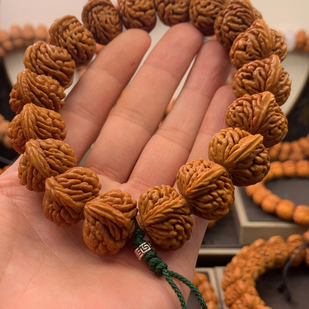 【闪购商品】桃核手串21刺龙手串