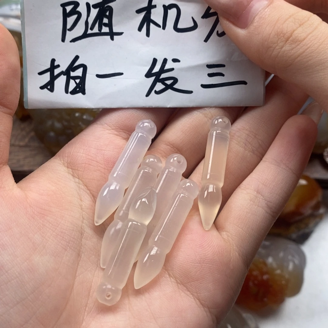 玛瑙/玉髓未镶嵌颈饰
