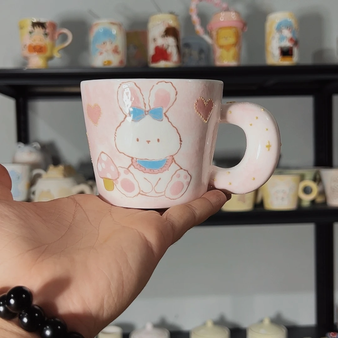 景德镇陶瓷杯手绘