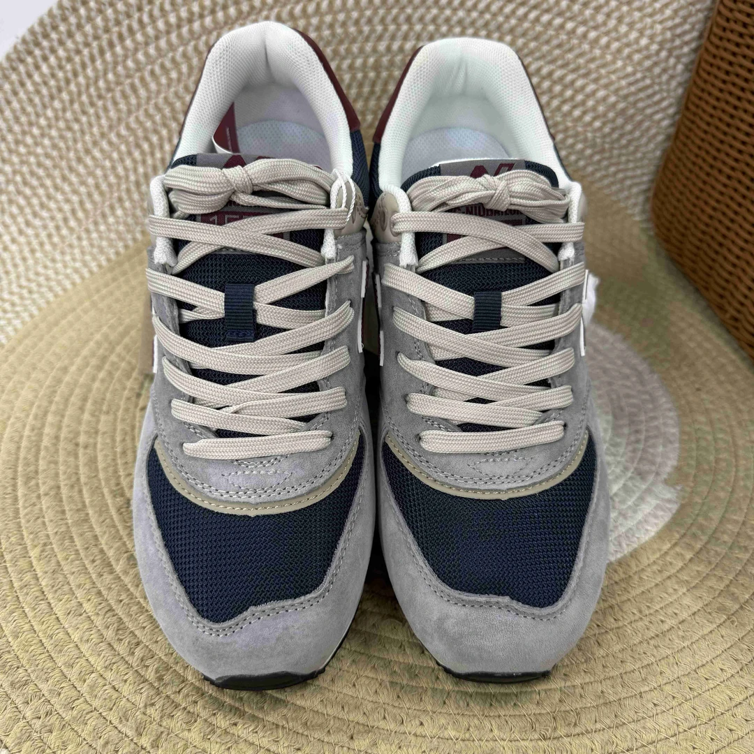 D826-4（运动码）新款耐磨轻便舒适低帮百搭潮流系带休闲跑步鞋1仓