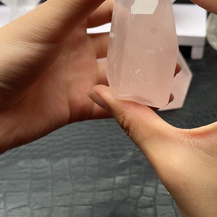 未镶嵌水晶大型摆件（非配饰）