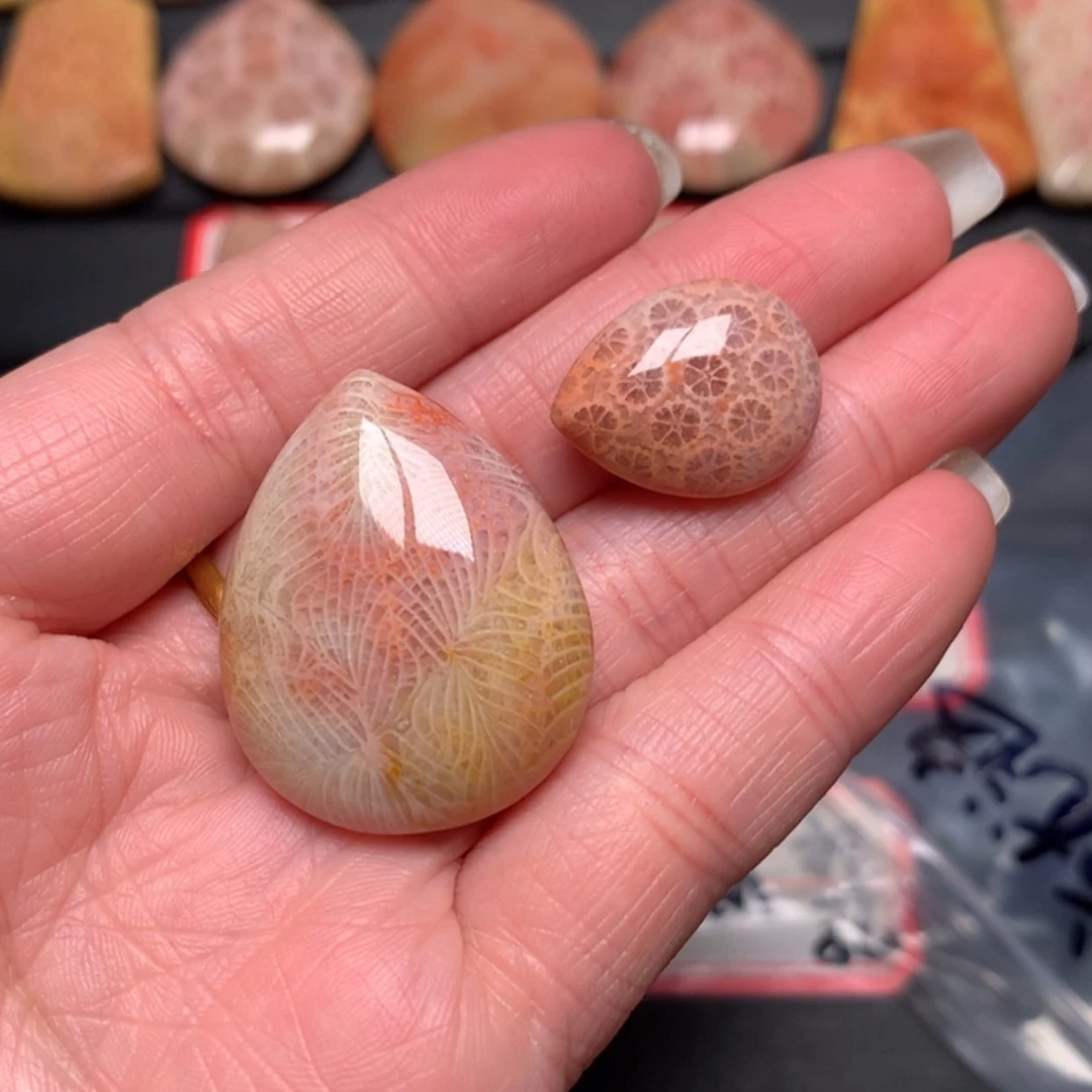 【闪购商品】硅化玉颈饰未镶嵌就*样