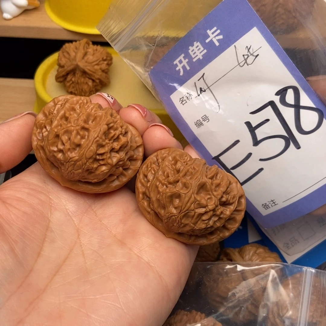 桃核吊坠核桃宫灯