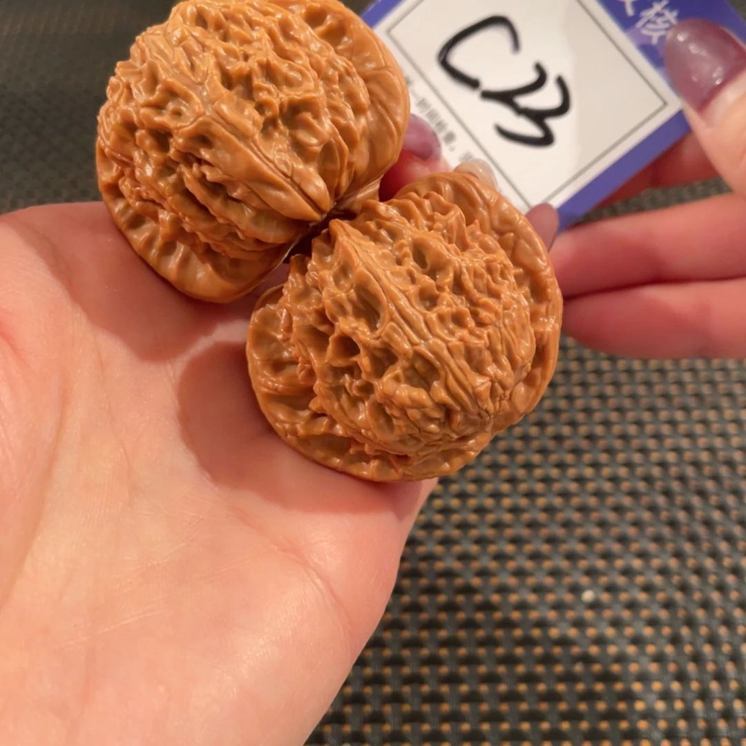 把件文玩核桃C23号白狮子4.4