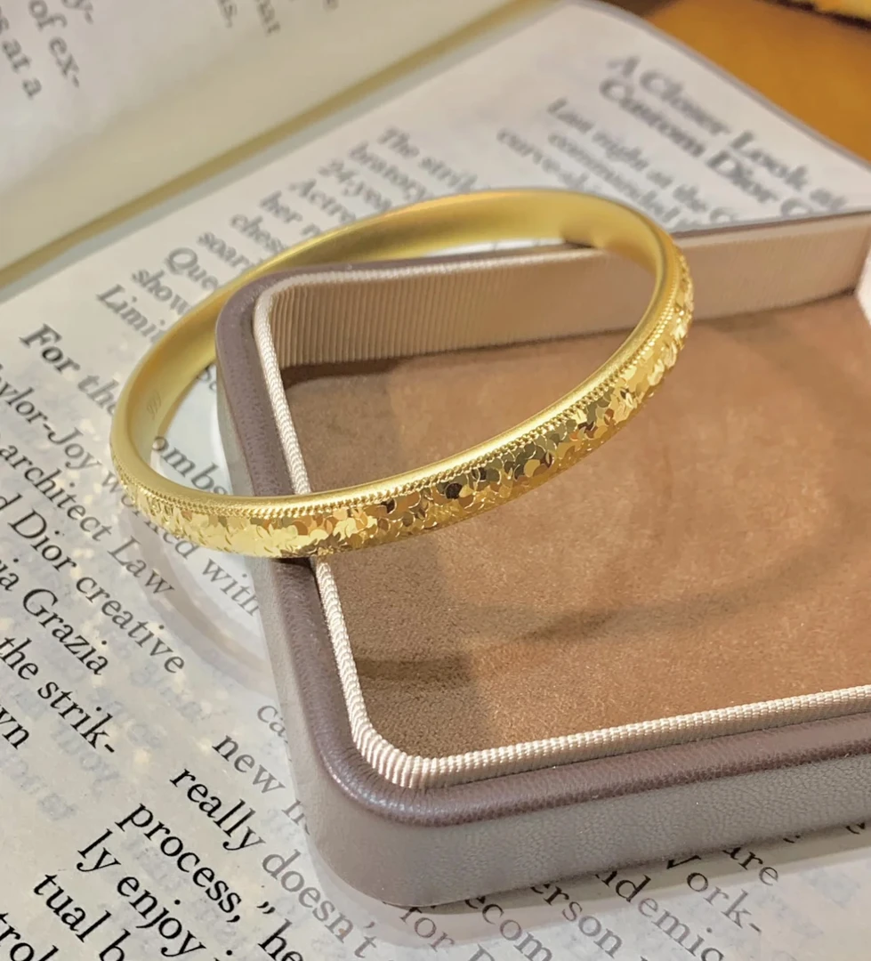 999 镀k   古法爆闪碎冰冰泥鳅背 实心经典闭口镯K08