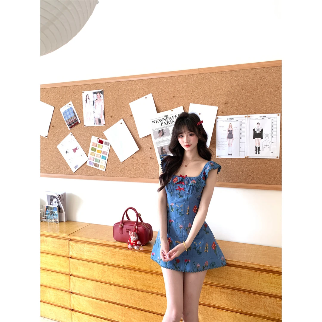 越韩小鱼 夏夜蓝藤花 法式重工刺绣小飞袖连衣裙复古独特A字短裙