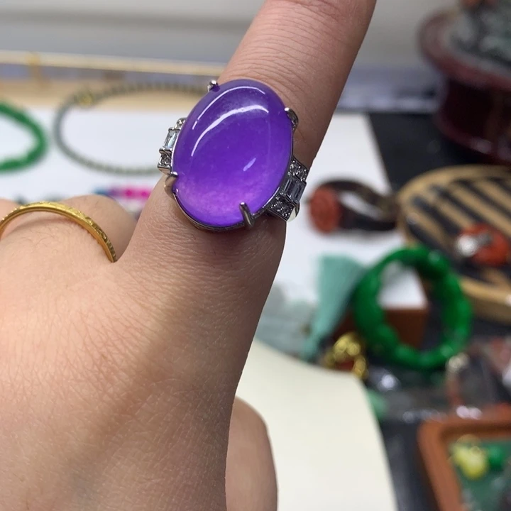 颈饰未镶嵌翡翠吊坠