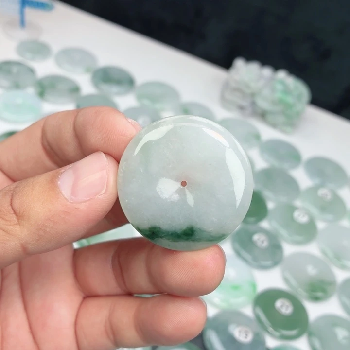 翡翠未镶嵌颈饰缅甸天然A货翡翠36.8-6.0