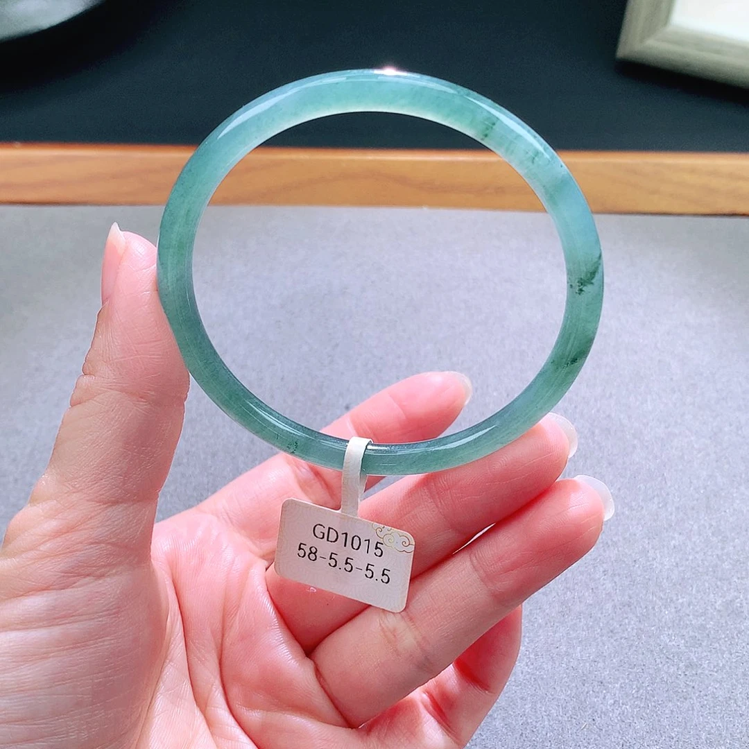 翡翠未镶嵌手镯天然翡翠手镯a货