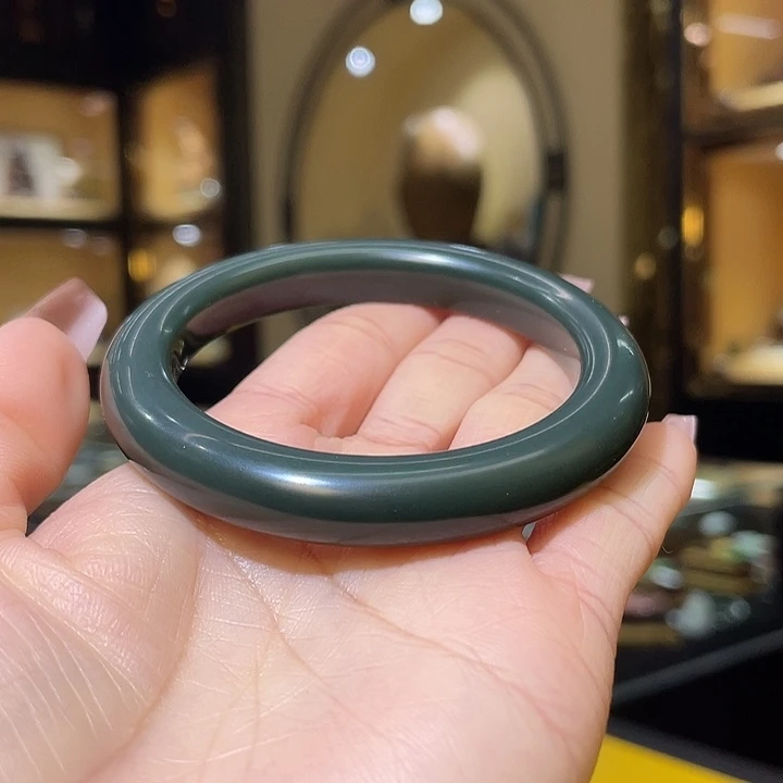 未镶嵌手镯和田玉53.8#47.19g