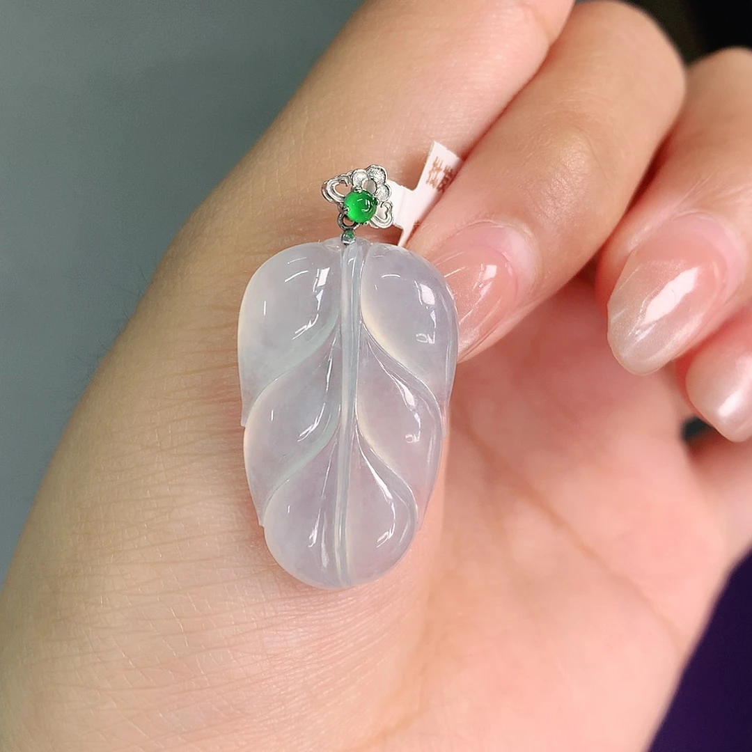 翡翠18K金镶嵌颈饰28-17-4.2